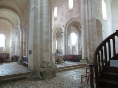 Abbatiale Saint-Martin de Plaimpied photo