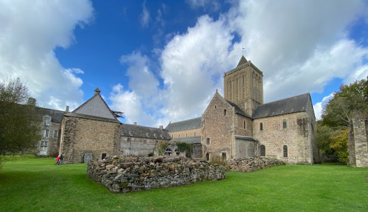 Abbaye de La Lucerne photo