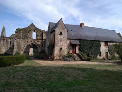Abbaye de l'ile chauvet (propriété privée) photo