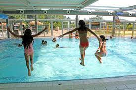 Aire de jeux lormont piscine photo