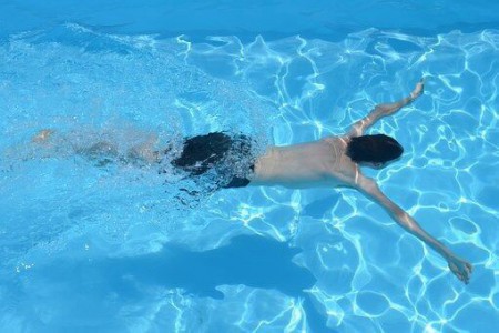 Allez à la piscine Espace Dauphins photo