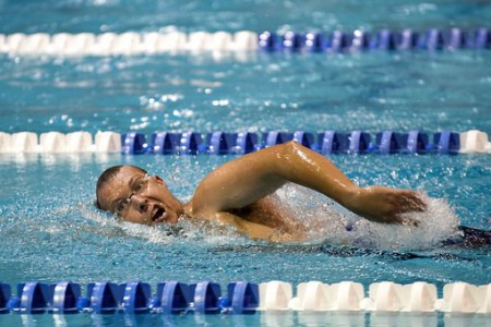 Allez à la piscine olympique Alfred Nakache photo