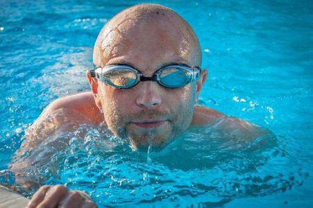 Allez à la piscine Robert Buron photo