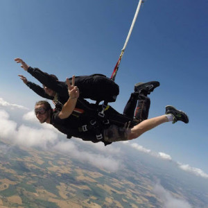 Auvergne Chute Libre - Sauter en parachute en Auvergne photo