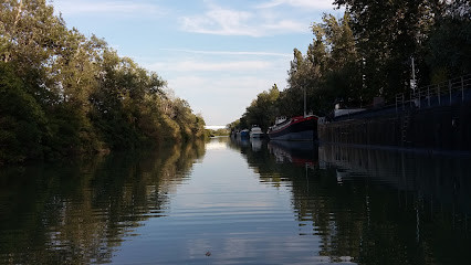 Canal d'Arles à Fos photo