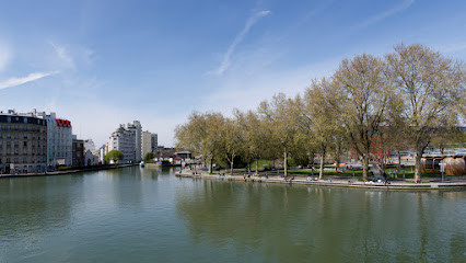 Canal Saint-Denis photo