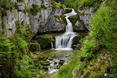 Cascade De La Billaude Ou Saut Claude Roy photo
