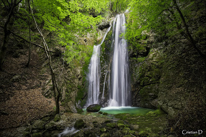 Cascade des Étrés photo