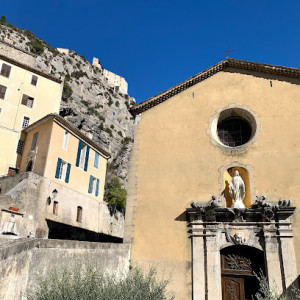 Cathédrale Notre-Dame-de-l'Assomption d'Entrevaux photo