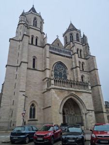Cathédrale Saint-Bénigne de Dijon photo