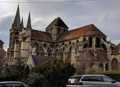 Cathédrale Saint-Pierre de Lisieux photo