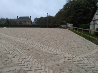 Centre Equestre des Pommerolles photo