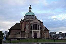Chapelle catholique Sainte-Thérèse à Neuville photo
