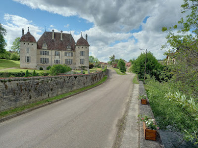 Château de Filain photo