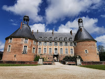 Château de Saint-Fargeau photo