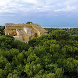 Château de Saumane-de-Vaucluse. photo