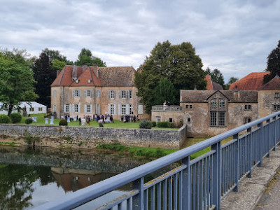 Château d'Ollans photo