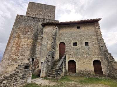 Château historique de XIIe au XVIChâteau photo