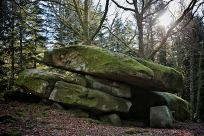 Chevresse dolmen photo