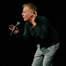 Conrad Molden - A UK man in the EU - Apollo Comedy, Paris photo