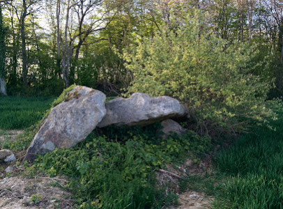 Dolmen de la Pierre Couplée photo