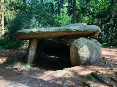 dolmen des Follets photo