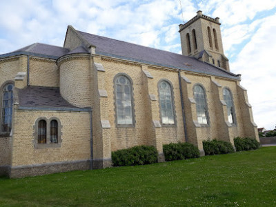 Église catholique de la Décollation-de-Saint-Jean-Baptiste d'Oudezeele et son Ci photo