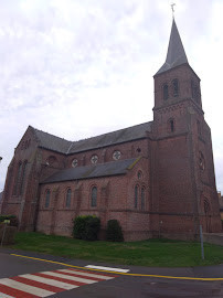 Église catholique de l'Immaculée-Conception-de-Notre-Dame à Nieurlet et son Cime photo