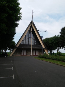 Église catholique du Saint-Jean-Marie-Vianney-Curé-d'Ars photo