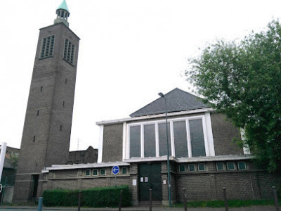 Église catholique du Saint-Sacrement à Fives de Lille photo