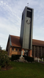 Église catholique Saint-Aubin à Bonnières et son Cimetière photo