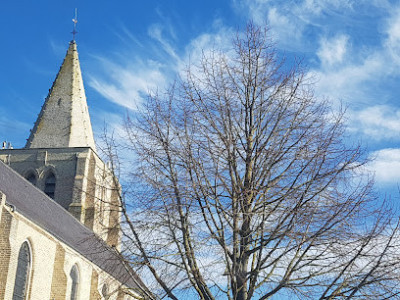 Église catholique Saint-Jean-Baptiste à Buysscheure et son Cimetière photo