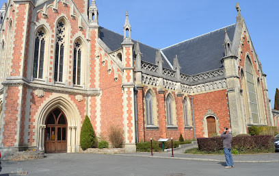 Église catholique Saint-Martin d'Erquinghem-Lys et son Cimetière photo