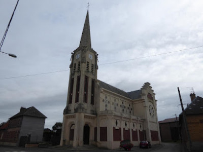 Église catholique Saint-Maurice à Ficheux photo