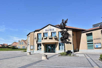 Église catholique Saint-Michel à Coudekerque-Village et son Cimetière photo