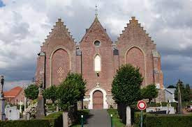 Église catholique Saint-Omer à Ledringhem et son Cim.etière photo