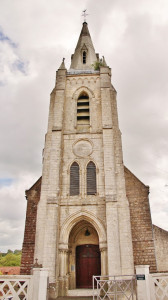 Église catholique Saint-Pierre à Bourthes et son Cimetière photo