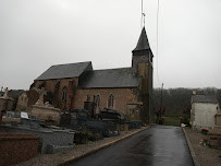 Église catholique Saint-Pierre à Longfossé et son Cimetière photo