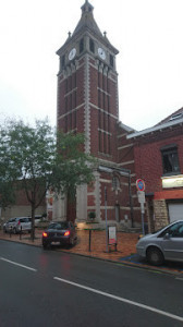 Église catholique Saint-Pierre à Sainghin-en-Weppes photo