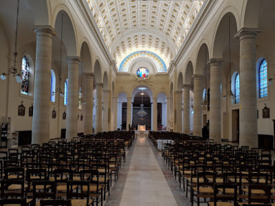 Église catholique Saint-Pierre-du-Gros-Caillou photo