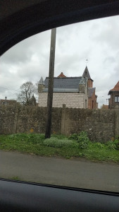 Église catholique Saint-Quentin d'Hérrin et son Cimetière photo