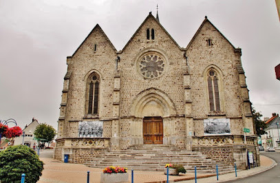 Église catholique Saint-Sauveur à Desvres photo