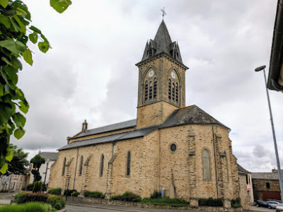 Église De La Salvetat Peyralès photo