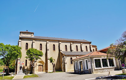 Eglise de Larroque photo