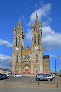 Église de Saint-Hilaire-du-Harcouët photo