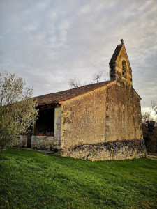 Eglise du hameau de Pardailhan photo