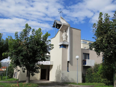 Église du Saint Curé d'Ars photo