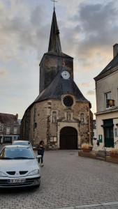 Église Notre-Dame de Beaumont-sur-Sarthe photo