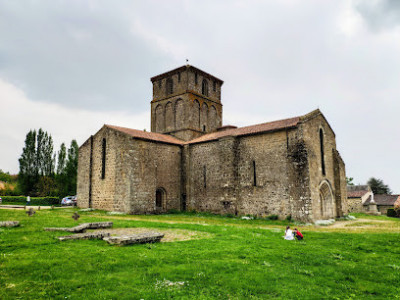 Eglise Notre-Dame du vieux Pouzauges photo