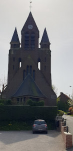 Église paroissiale catholique Saint-Vaast à Douchy-lès-Ayette photo